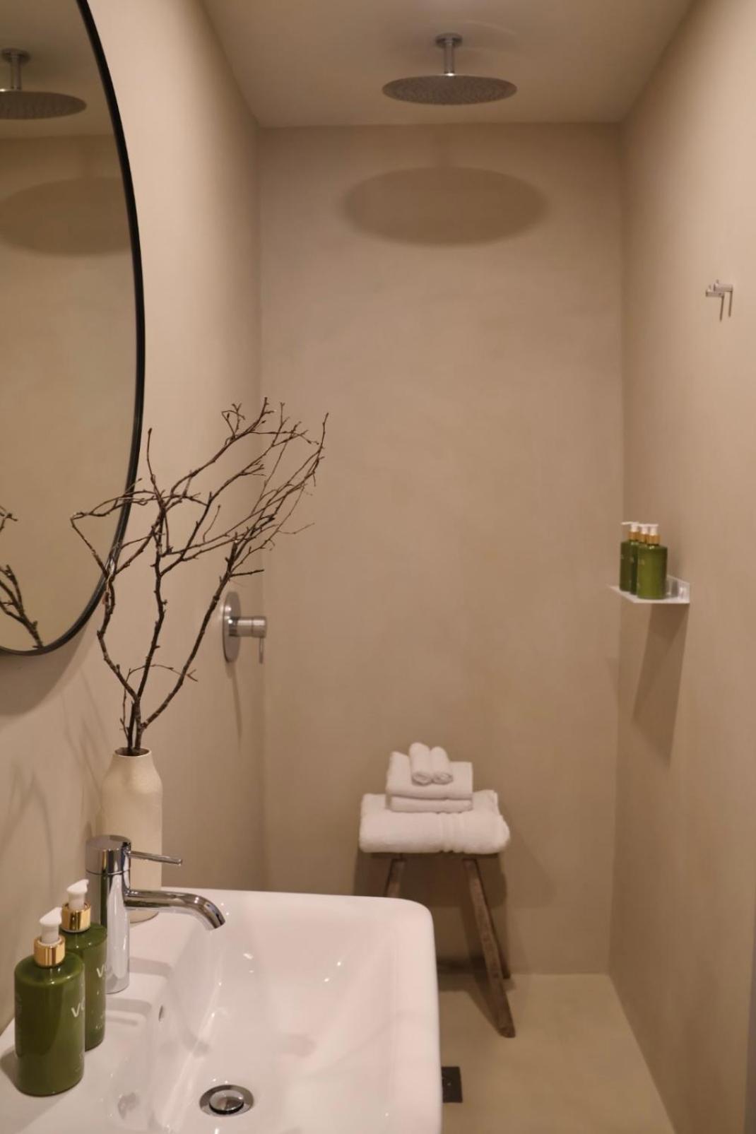 Fiddle + Bow Hotel Дулин Екстериор снимка