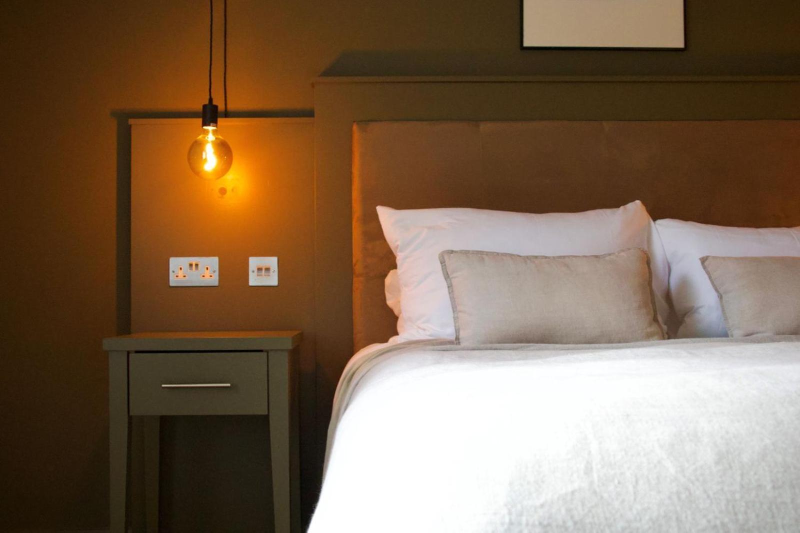 Fiddle + Bow Hotel Дулин Екстериор снимка