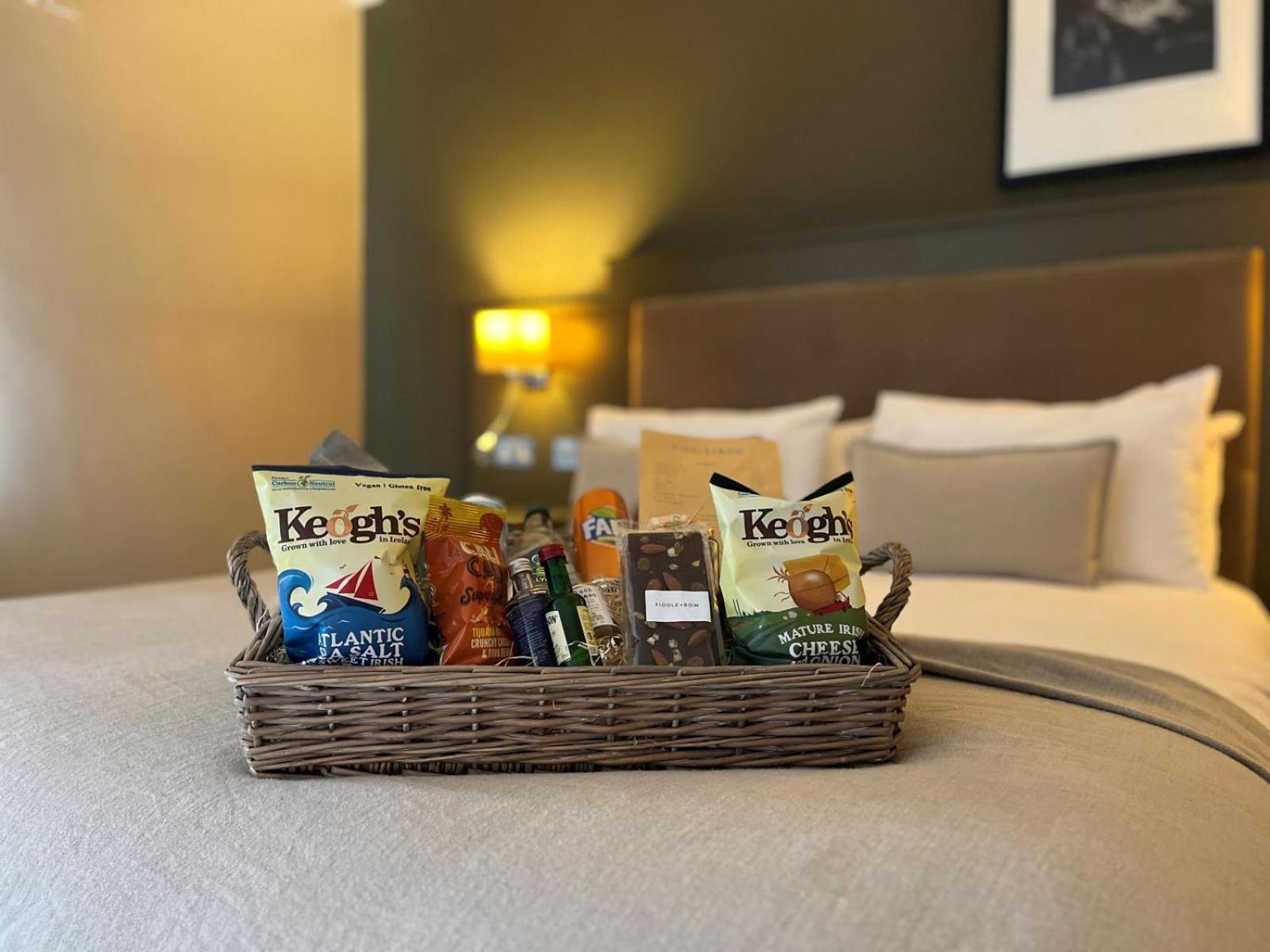 Fiddle + Bow Hotel Дулин Екстериор снимка
